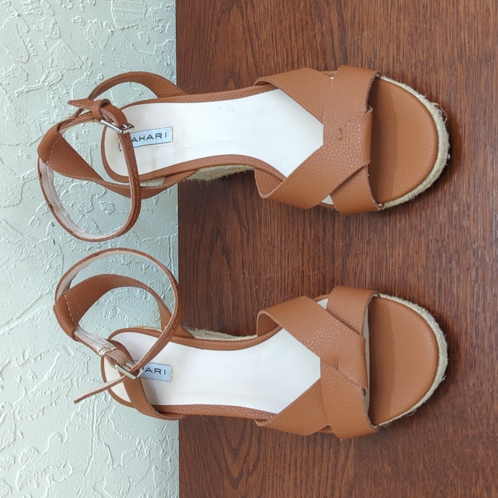 💎 Tahari Joslyn Tan Leather Wedge Espadrille Sandals Size 8 - Flawed Gem